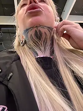 Chiibi online show from April 14, 2026, 10:20 am