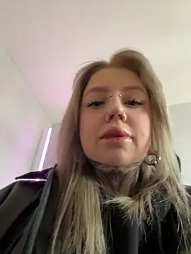 Chiibi online show from March 8, 2026, 11:02 am