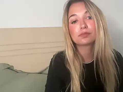 kelseyblu online show from March 20, 2026, 12:44 am