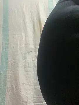 Mastress-cuckold online show from May 27, 2026, 10:39 pm