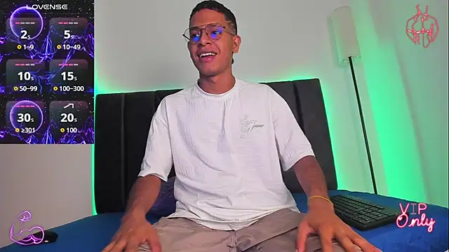 StellayDrake online show from February 15, 2026, 1:43 pm