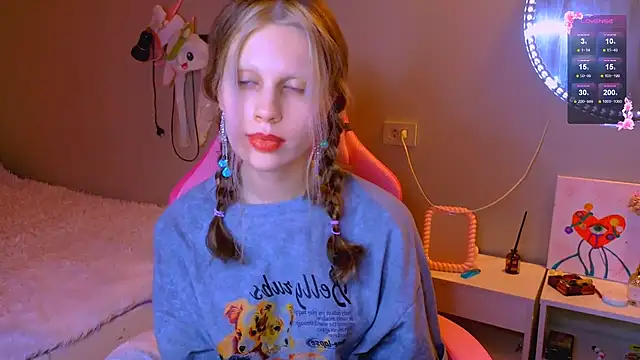 Maxine gold online show from March 8, 2026, 2:04 am