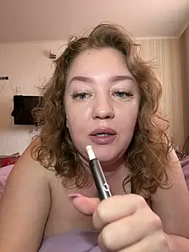 Snapshot of BBBWOOW chatting on April 7, 2026, 2:24 am BBBWOOW online show from April 7, 2026, 2:24 am