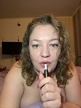 Snapshot of BBBWOOW chatting on April 10, 2026, 11:23 pm BBBWOOW online show from April 10, 2026, 11:23 pm