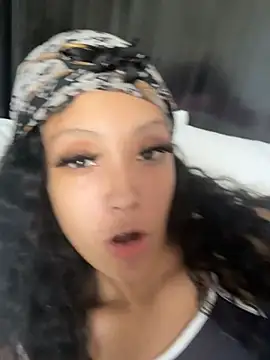 itzstarrbaby online show from February 4, 2026, 9:54 pm