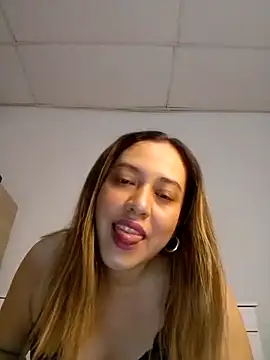 risitos23 online show from July 17, 2026, 3:26 am