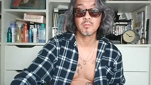 MtaS1 online show from March 18, 2026, 5:47 pm