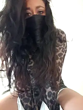 Snapshot of Milove86 chatting on February 8, 2026, 11:02 pm Milove86 online show from February 8, 2026, 11:02 pm