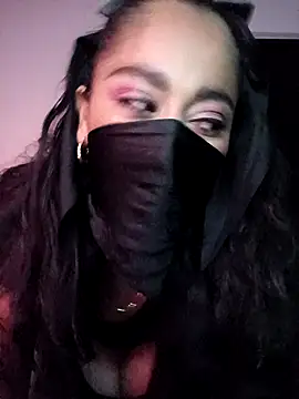 Snapshot of Milove86 chatting on February 14, 2026, 5:18 am Milove86 online show from February 14, 2026, 5:18 am