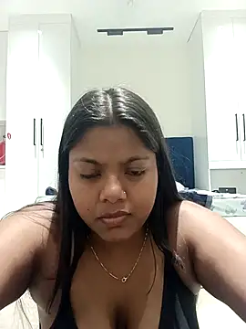 Snapshot of Sunitak450 chatting on February 12, 2026, 2:39 pm Sunitak450 online show from February 12, 2026, 2:39 pm