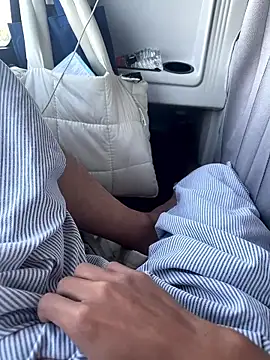 Snapshot of gold221298 chatting on April 5, 2026, 7:48 am gold221298 online show from April 5, 2026, 7:48 am