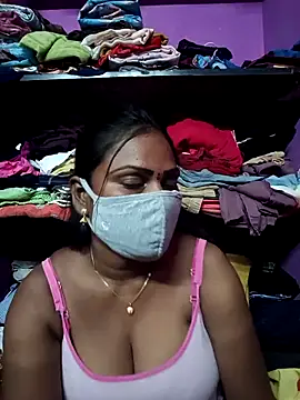 Snapshot of Tamil_Hot_Nisha chatting on April 4, 2026, 4:35 pm Tamil Hot Nisha online show from April 4, 2026, 4:35 pm