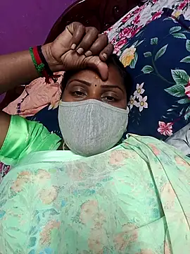 Snapshot of Tamil_Hot_Nisha chatting on March 15, 2026, 5:31 pm Tamil Hot Nisha online show from March 15, 2026, 5:31 pm