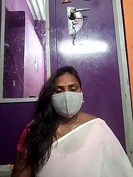 Snapshot of Tamil_Hot_Nisha chatting on April 2, 2026, 4:57 pm Tamil Hot Nisha online show from April 2, 2026, 4:57 pm