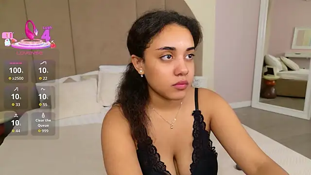 Luna Cortier online show from June 12, 2026, 5:16 am