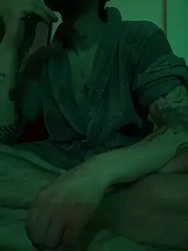 Snapshot of Piratee666 chatting on February 26, 2026, 10:43 pm Piratee666 online show from February 26, 2026, 10:43 pm