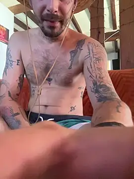 Piratee666 online show from June 19, 2026, 7:03 am