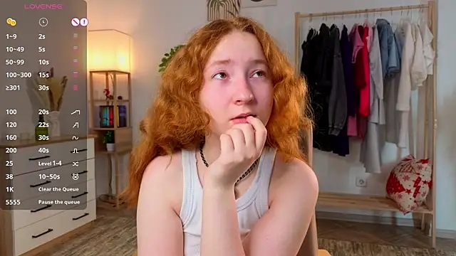 Snapshot of MaraButtrey chatting on May 30, 2026, 1:12 am MaraButtrey online show from May 30, 2026, 1:12 am