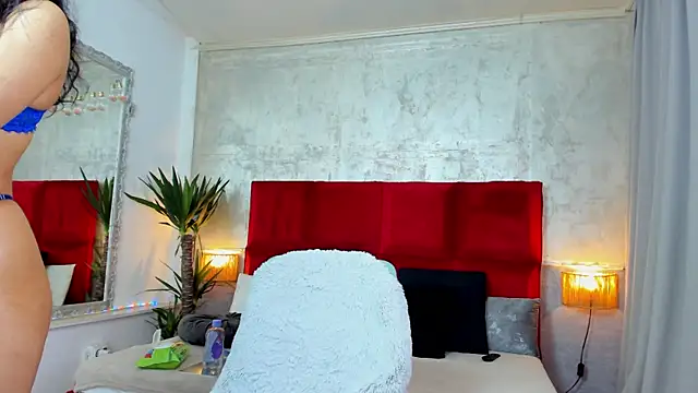 YasmineDelight online show from March 30, 2026, 7:10 am