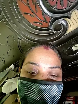 06Rozi online show from March 10, 2026, 4:00 pm