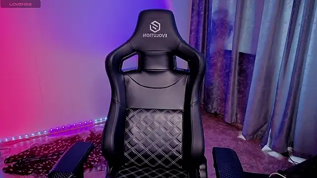 alice charm  online show from March 21, 2026, 3:30 am