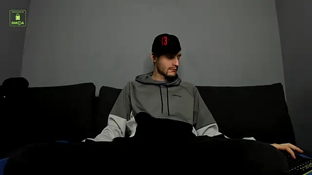 Snapshot of Deymond_Russo chatting on February 25, 2026, 12:38 pm Deymond Russo online show from February 25, 2026, 12:38 pm