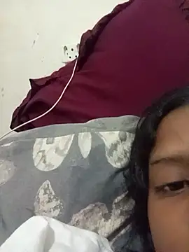 loveofpetitegirls34 online show from April 23, 2026, 3:24 pm