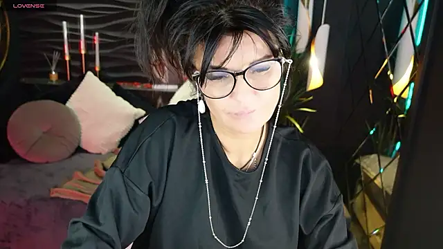 Snapshot of RikaCoutts chatting on March 16, 2026, 5:26 am RikaCoutts online show from March 16, 2026, 5:26 am