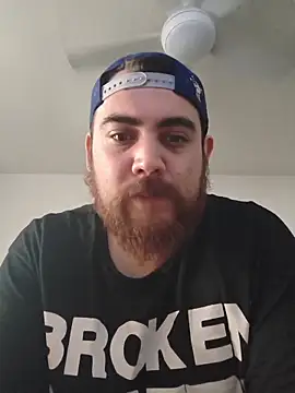 Snapshot of elder3m0 chatting on February 3, 2026, 7:52 pm elder3m0 online show from February 3, 2026, 7:52 pm