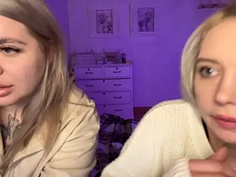 Snapshot of AidraLegend chatting on February 3, 2026, 6:24 pm AidraLegend online show from February 3, 2026, 6:24 pm