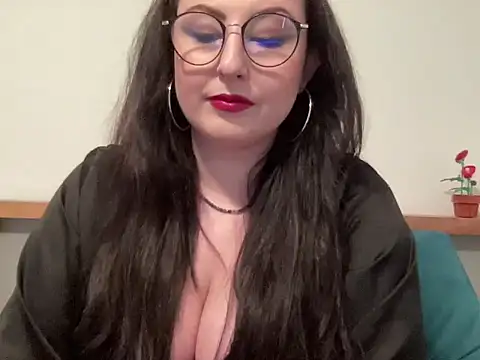 Snapshot of DorothyJoy chatting on April 7, 2026, 12:40 pm DorothyJoy online show from April 7, 2026, 12:40 pm