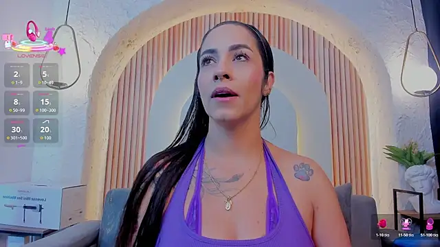 Snapshot of violet_scott_ chatting on April 9, 2026, 10:21 am violet scott online show from April 9, 2026, 10:21 am