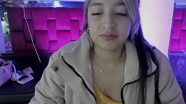 Snapshot of Dahiana_Dmour_ chatting on May 11, 2026, 4:04 pm Dahiana Dmour online show from May 11, 2026, 4:04 pm