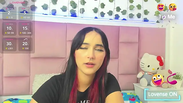 Snapshot of LeslieCute69 chatting on February 22, 2026, 8:10 pm LeslieCute69 online show from February 22, 2026, 8:10 pm