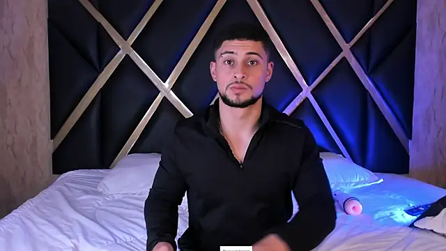 Snapshot of valenssio_moretti chatting on April 23, 2026, 10:00 pm valenssio moretti online show from April 23, 2026, 10:00 pm