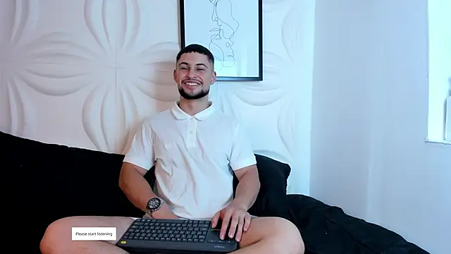 Snapshot of valenssio_moretti chatting on May 2, 2026, 12:49 am valenssio moretti online show from May 2, 2026, 12:49 am