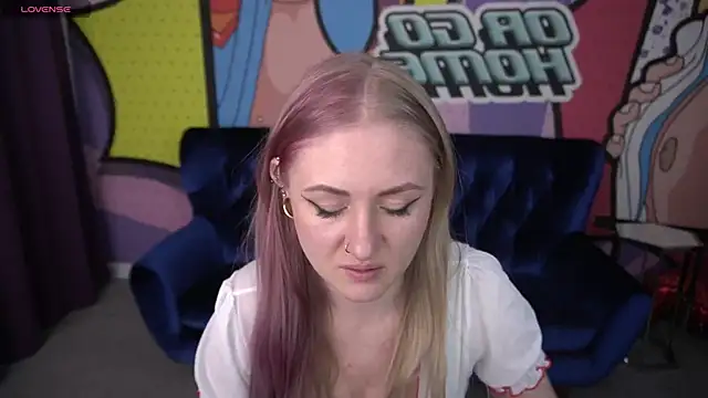 DramaQuenns online show from April 12, 2026, 5:54 am