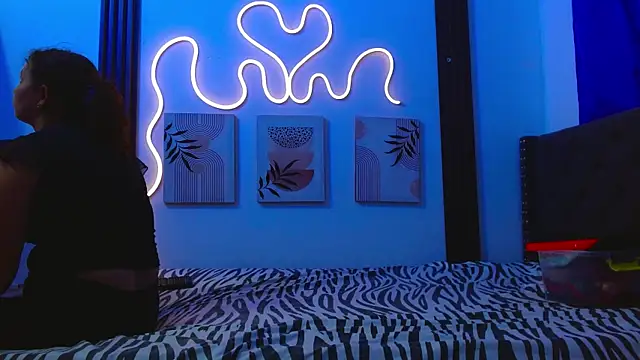 miss caty online show from April 12, 2026, 10:57 pm