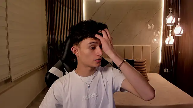 Snapshot of Patrick_Howland_ chatting on February 22, 2026, 3:31 am Patrick Howland online show from February 22, 2026, 3:31 am