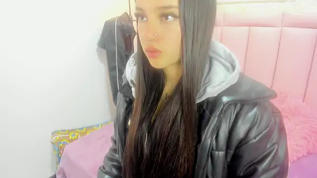 Snapshot of Raven_love chatting on April 27, 2026, 6:06 pm Raven love online show from April 27, 2026, 6:06 pm