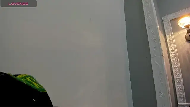 Snapshot of Raven_love chatting on May 29, 2026, 6:58 pm Raven love online show from May 29, 2026, 6:58 pm
