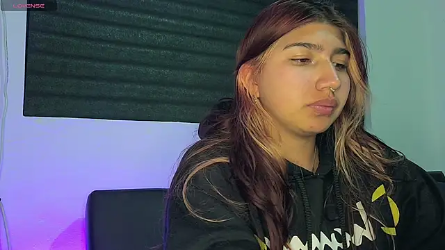 Snapshot of mia_oracle chatting on February 19, 2026, 6:21 am mia oracle online show from February 19, 2026, 6:21 am