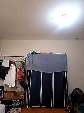 thom 1 online show from April 10, 2026, 10:17 pm