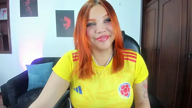 Snapshot of PamelaQueen_ chatting on June 27, 2026, 8:15 pm PamelaQueen online show from June 27, 2026, 8:15 pm