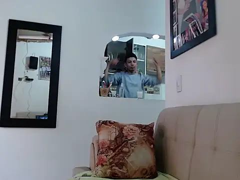 waner thom online show from February 6, 2026, 9:55 pm