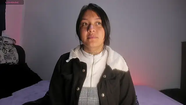 Sharlottee   online show from February 3, 2026, 6:22 am