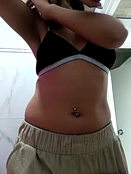 Sharlottee   online show from February 24, 2026, 5:03 pm