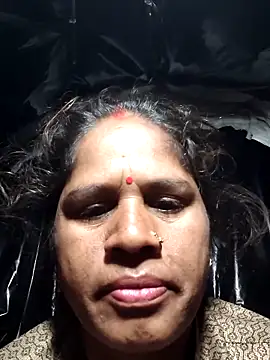 Snapshot of Hot_kiran4 chatting on February 16, 2026, 12:42 am Hot kiran4 online show from February 16, 2026, 12:42 am