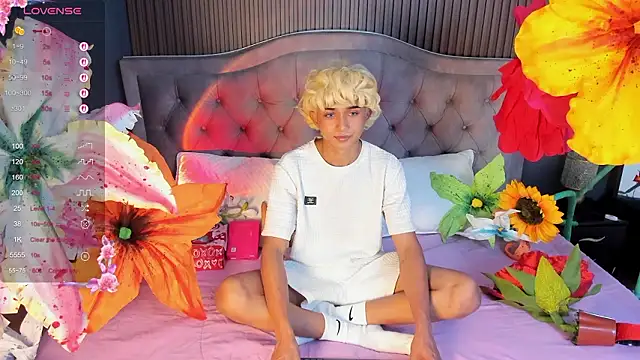 Snapshot of Noa_03 chatting on February 25, 2026, 7:14 pm Noa 03 online show from February 25, 2026, 7:14 pm