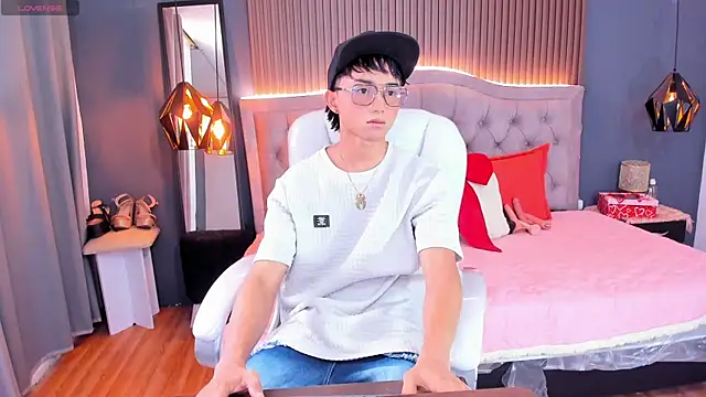 Snapshot of Noa_03 chatting on May 23, 2026, 6:07 pm Noa 03 online show from May 23, 2026, 6:07 pm
